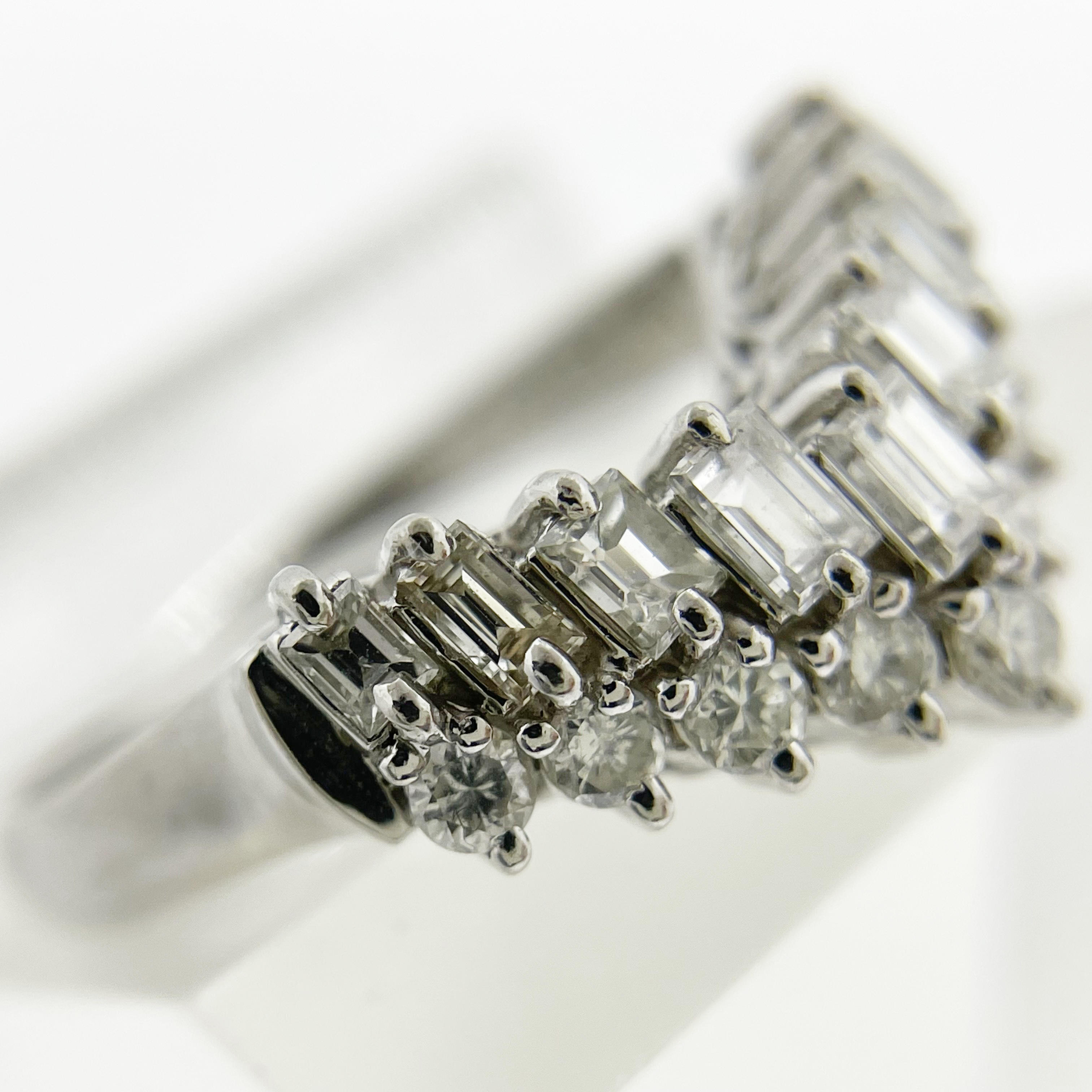 V Ring hover
