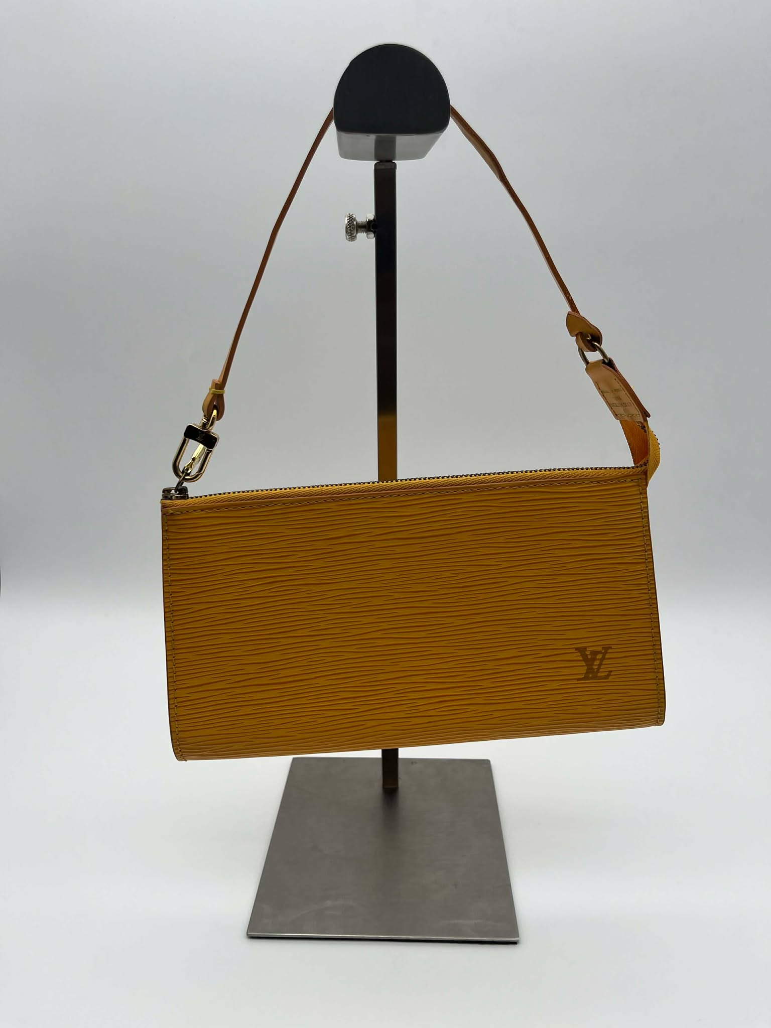 Epi Pochette Accessoires