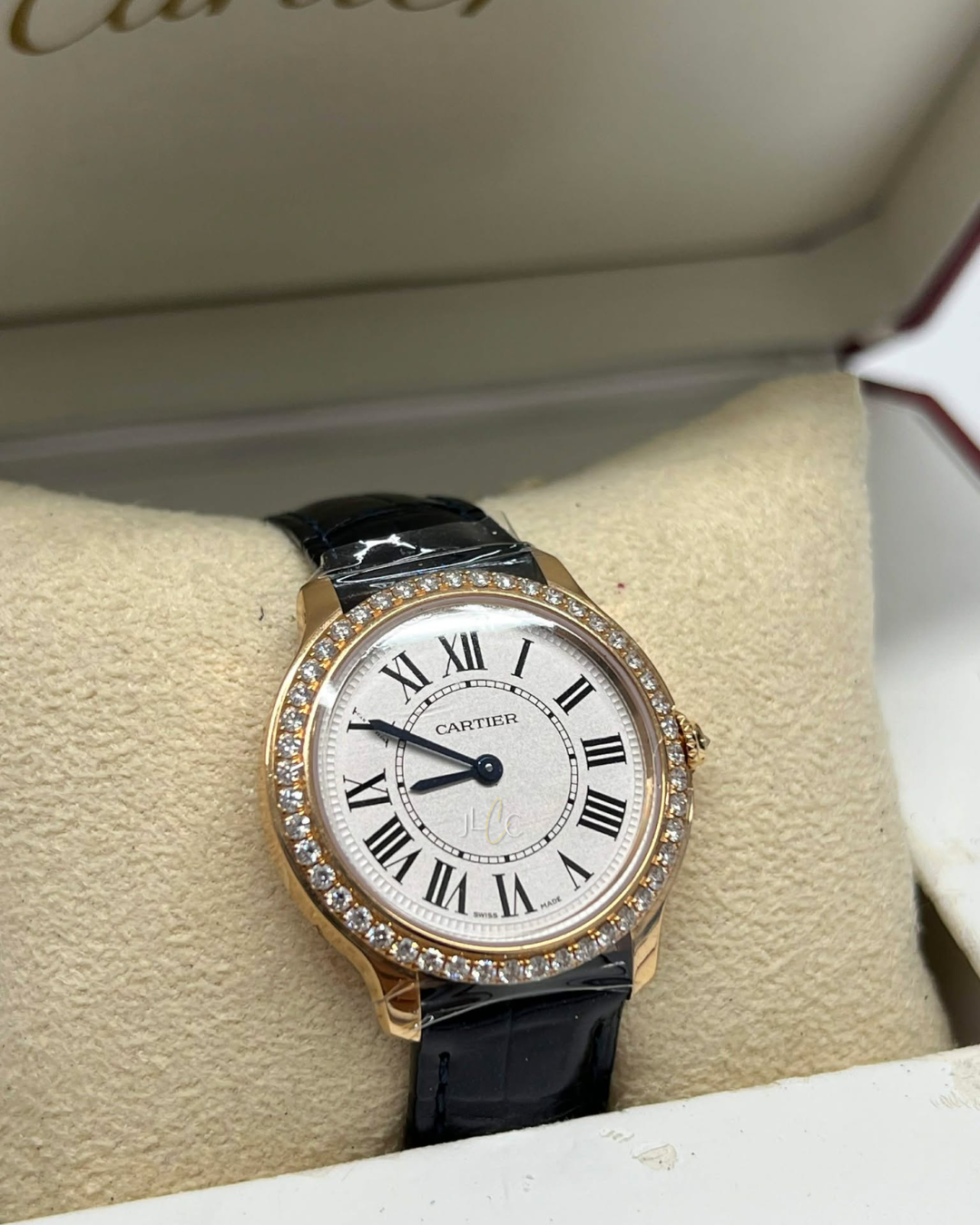 Ronde Louis Cartier hover