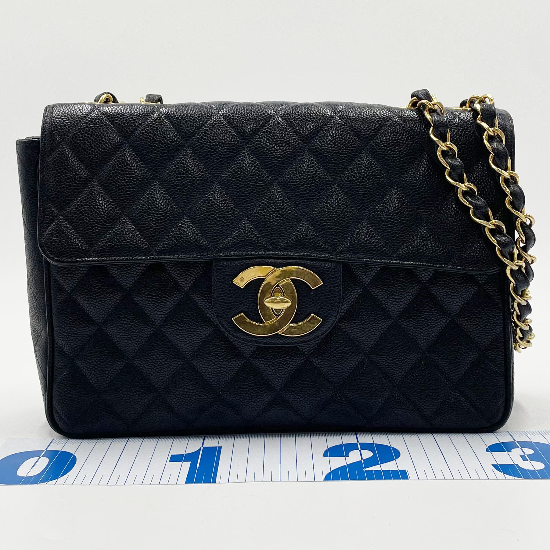Chain shoulder bag